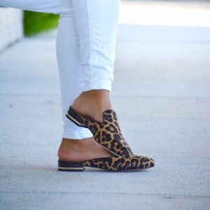 MICHAEL MIchael Kors Leopard Slide
